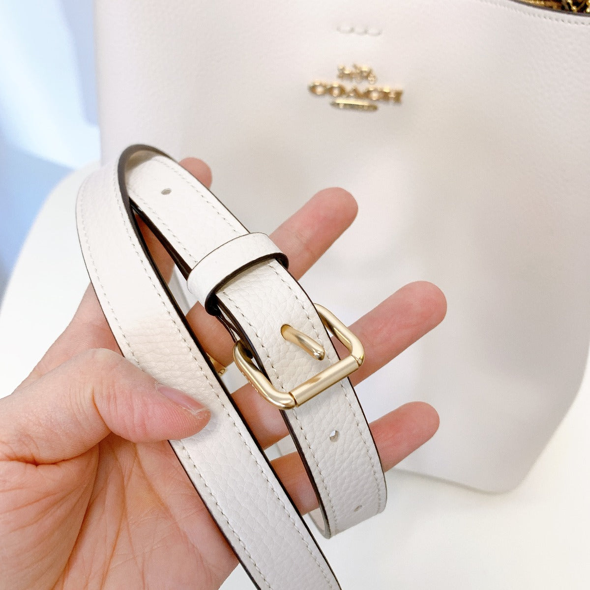 Coach 91122 Town Bucket Leather Shoulder Crossbody Bag In Chalk Light Saddle Coach 91122 Town Bucket Leather Shoulder Crossbody Bag In Chalk Light Saddle